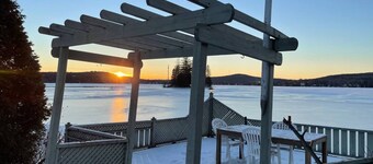 L'Évasion au Lac Sergent avec spa, bord de l'eau