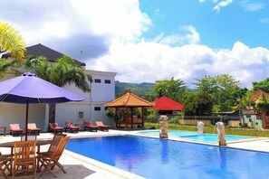 Pool - Puri Lovina Hotel (Bali)