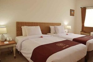Room - Puri Lovina Hotel (Bali)