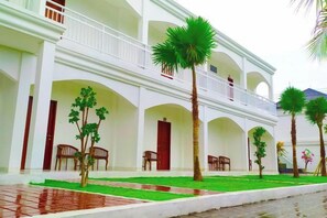 Exterior - Puri Lovina Hotel (Bali)