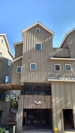 Exterior - Soothing condo with AC in charming Carrabelle Florida (Carrabelle)