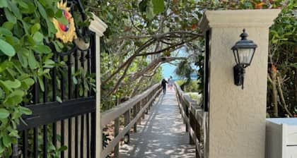 Marco Beach Ocean Resort beautiful 8th floor 2 BR beach condo overlooking Gulf