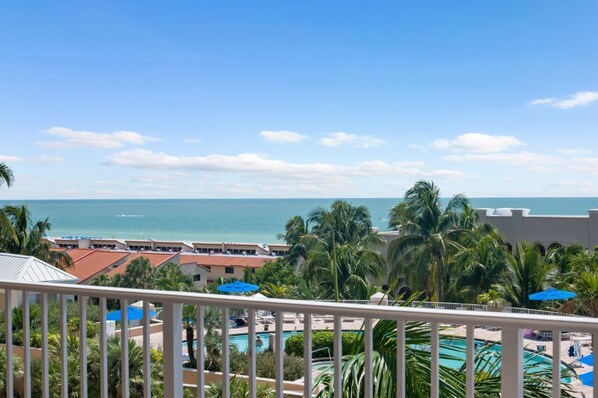 Property grounds - Marco Beach Ocean Resort beautiful 8th floor 2 BR beach condo overlooking Gulf (Marco Island)