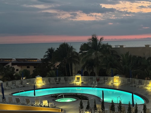 Marco Beach Ocean Resort beautiful 8th floor 2 BR beach condo overlooking Gulf
