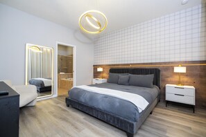 5 bedrooms, iron/ironing board, travel cot, free WiFi