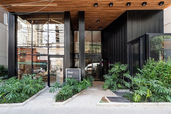 Exterior detail - Pivô Pamplona by Viva - Apartamentos novos e espaçosos ao lado da Av Paulista (São Paulo)