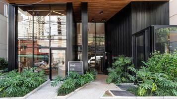 تفاصيل الفندق من الخارج