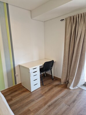 Interior - Modern house in Foz fo Arelho less than 5 minute walk to the beach. (Foz do arelho)