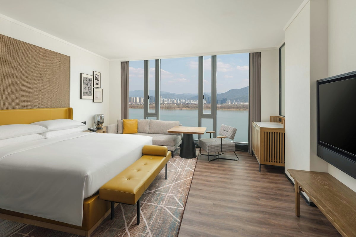 Literie de qualité supérieure, couette en duvet d'oie, minibar