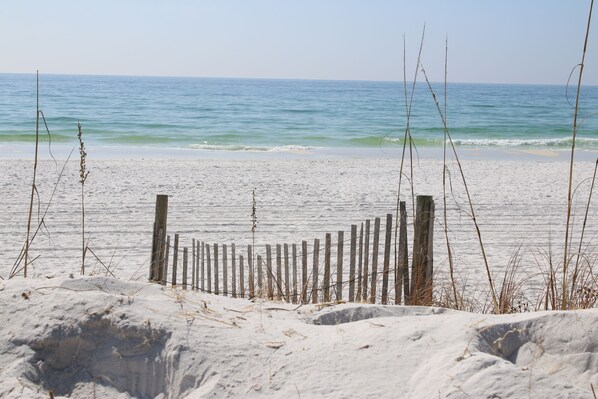Beach - Rustic-Chic 1Bd Condo by the Beach. Fast Wi-Fi + Washer/Dryer (Fort Walton Beach)
