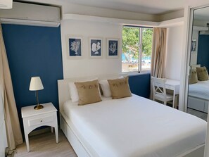 2 bedrooms, desk, iron/ironing board, WiFi