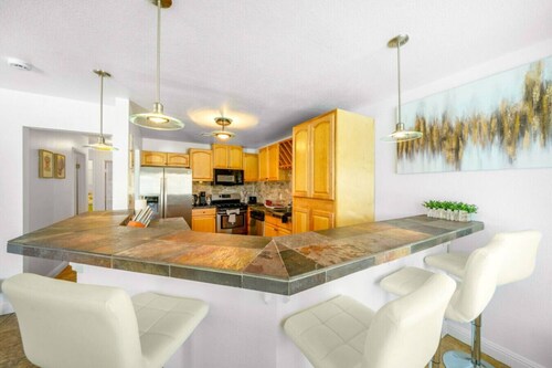 3BR Pool House w/ BBQ Near Chinatown Vegas