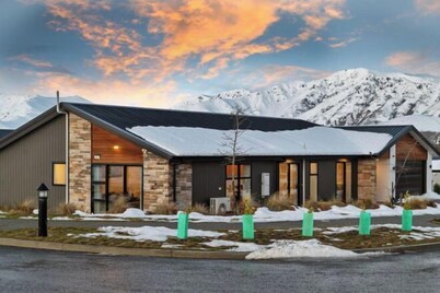 Snow Pine Apartment