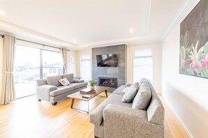 Room - Snow Pine Apartment (Lake Tekapo)