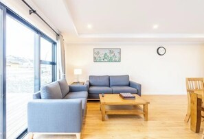 Room - Snow Pine Apartment (Lake Tekapo)