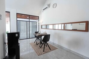 Dining - The Lavana De Mello's Villa Seminyak (1 Bedroom Villa with Private Pool) (Bali)