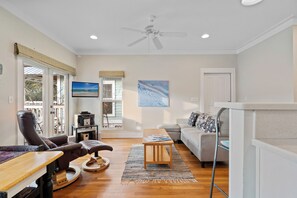 TV - Peacock Cottage | Inlet Beach 30A | Outdoor Pool, 2 Bikes | My Beach Getaways (Inlet Beach)
