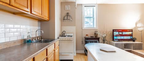Oven, stovetop