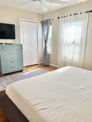 2 chambres, fer et planche à repasser, Wi-Fi, draps fournis