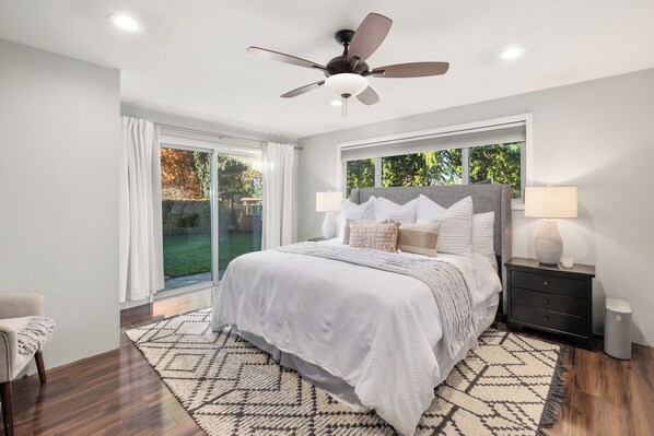 3 bedrooms, iron/ironing board, free WiFi, bed sheets