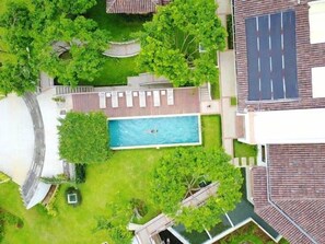 Piscine extérieure