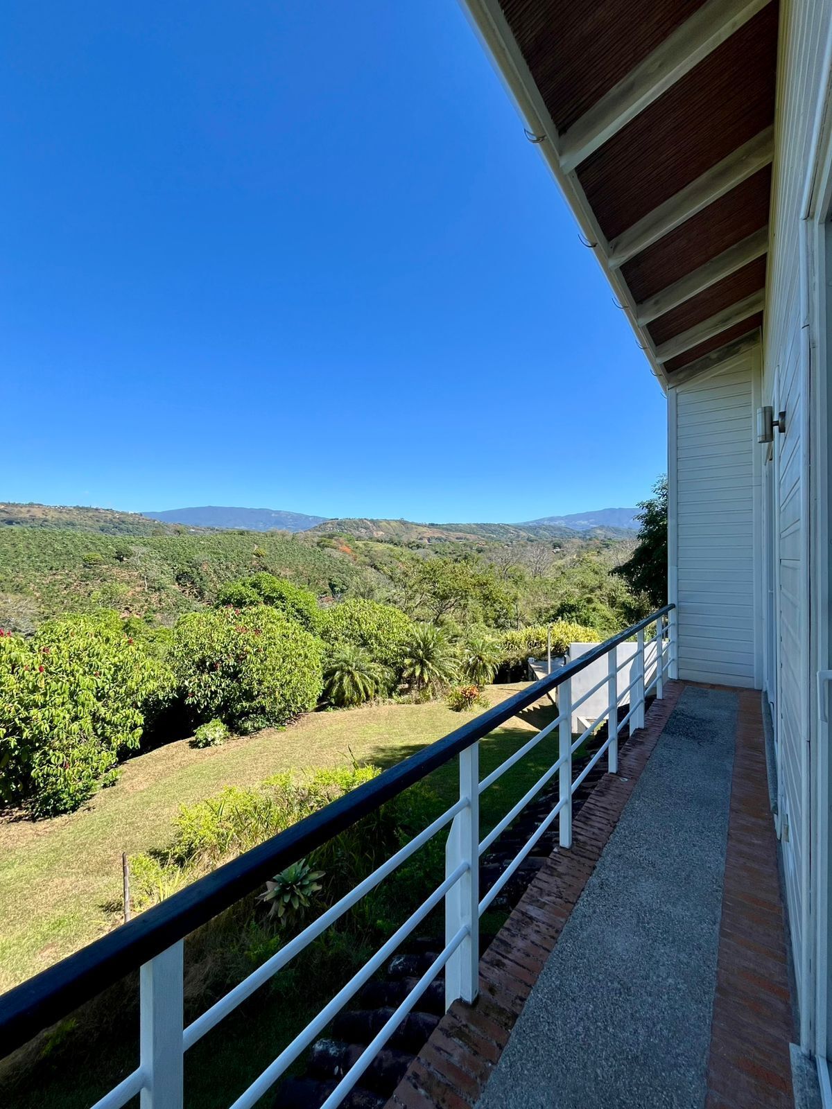 Luxury Twin Room, Mountain View | Terrace/patio
