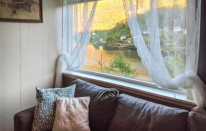 Awesome home in SĂŠvareid with lake view