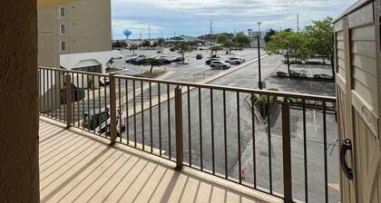 Marigot Beach 3BR 2BA Oceanfront Getaway with Direct Beach Access