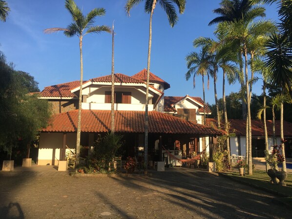 Front of property - MANSÃO RESIDENCE HOSPEDARIA E EVENTOS (Vassouras)