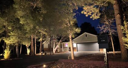 Charming 2-bedroom house with AC and WiFi in cool Show Low