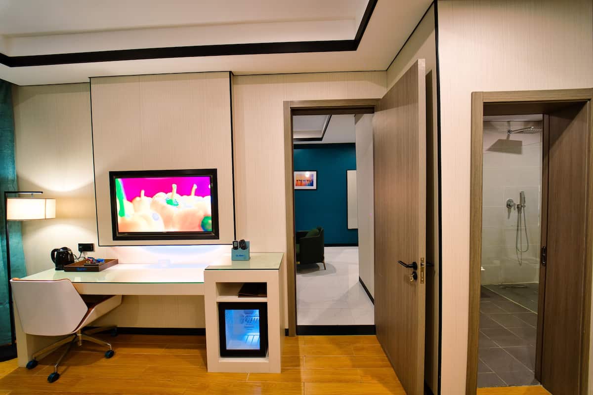 Phòng Suite Executive, quang cảnh thành phố | 1 phòng ngủ, bàn, khu vực làm việc phù hợp cho laptop