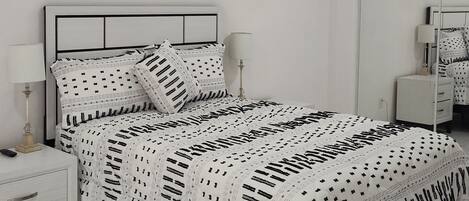 1 makuuhuone, silitysrauta/-lauta, ilmainen Wi-Fi, vuodevaatteet