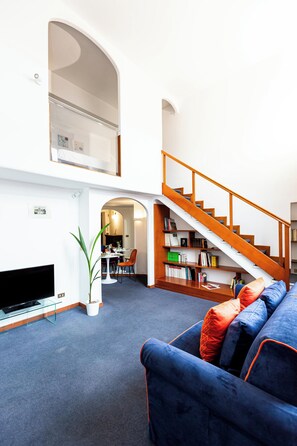 Living area - Spanish Steps Luxury Apartment (Roma)