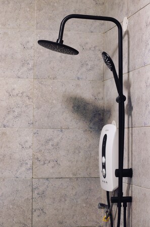 Ducha, artículos de tocador ecológicos, toallas, jabón