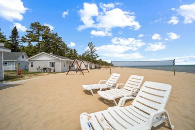 Cottage 9 - 3BR Lake Retreat | Stunning Views