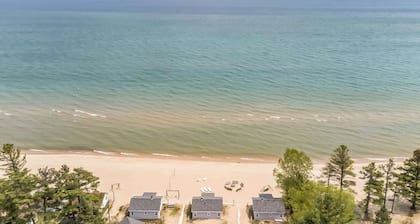 Cottage 7 - 1BR Lakefront Retreat | Perfect for Two!