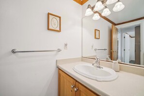 Shower, towels, soap, shampoo