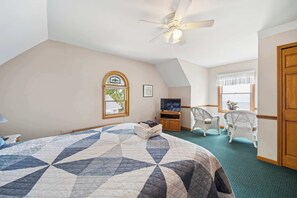 4 bedrooms, WiFi, bed sheets