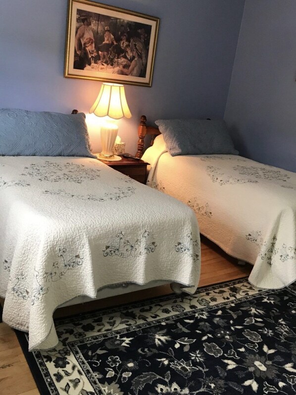 1 bedroom, Internet, bed sheets, wheelchair access