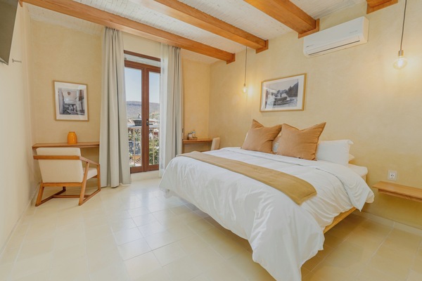 Superior Room, Balcony, City View | Egyptian cotton sheets, premium bedding, down comforters, pillowtop beds