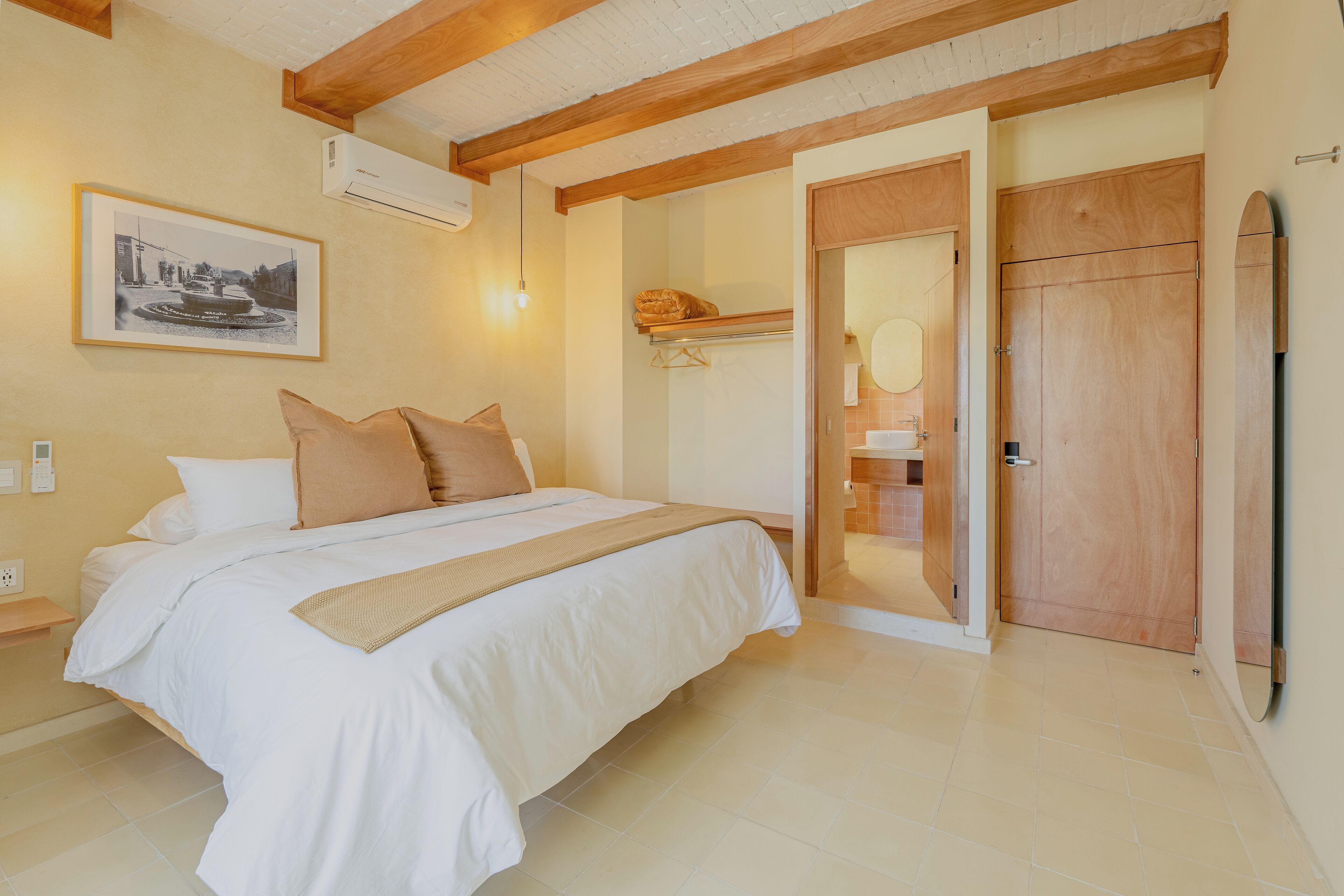 Superior Room, Balcony, City View | Desk, blackout drapes, iron/ironing board, free WiFi