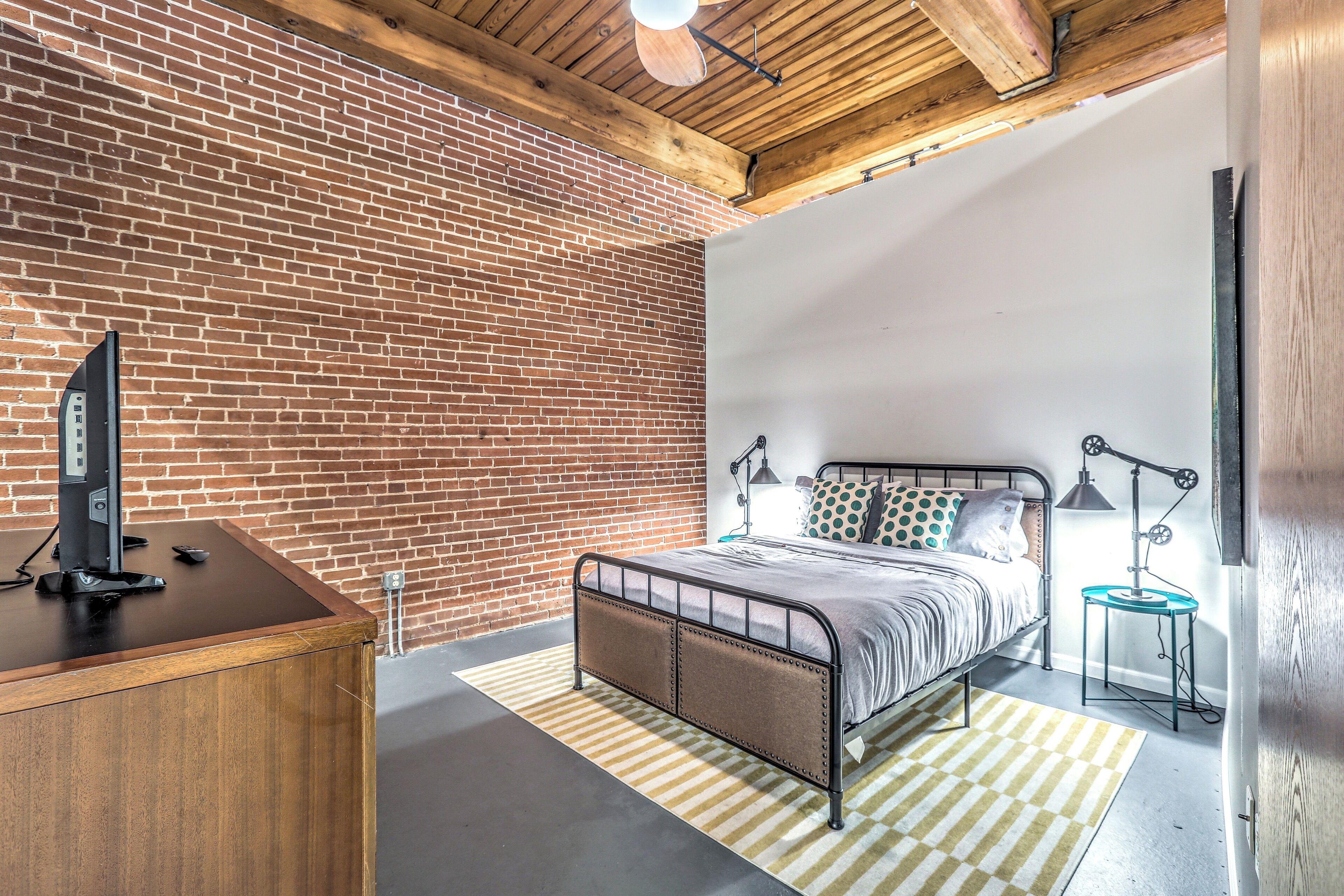 4 habitaciones, cuna de viaje, wifi gratis y ropa de cama 