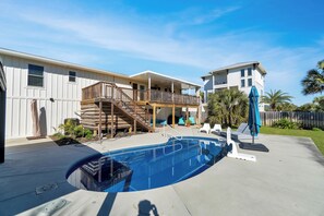 Een verwarmd zwembad