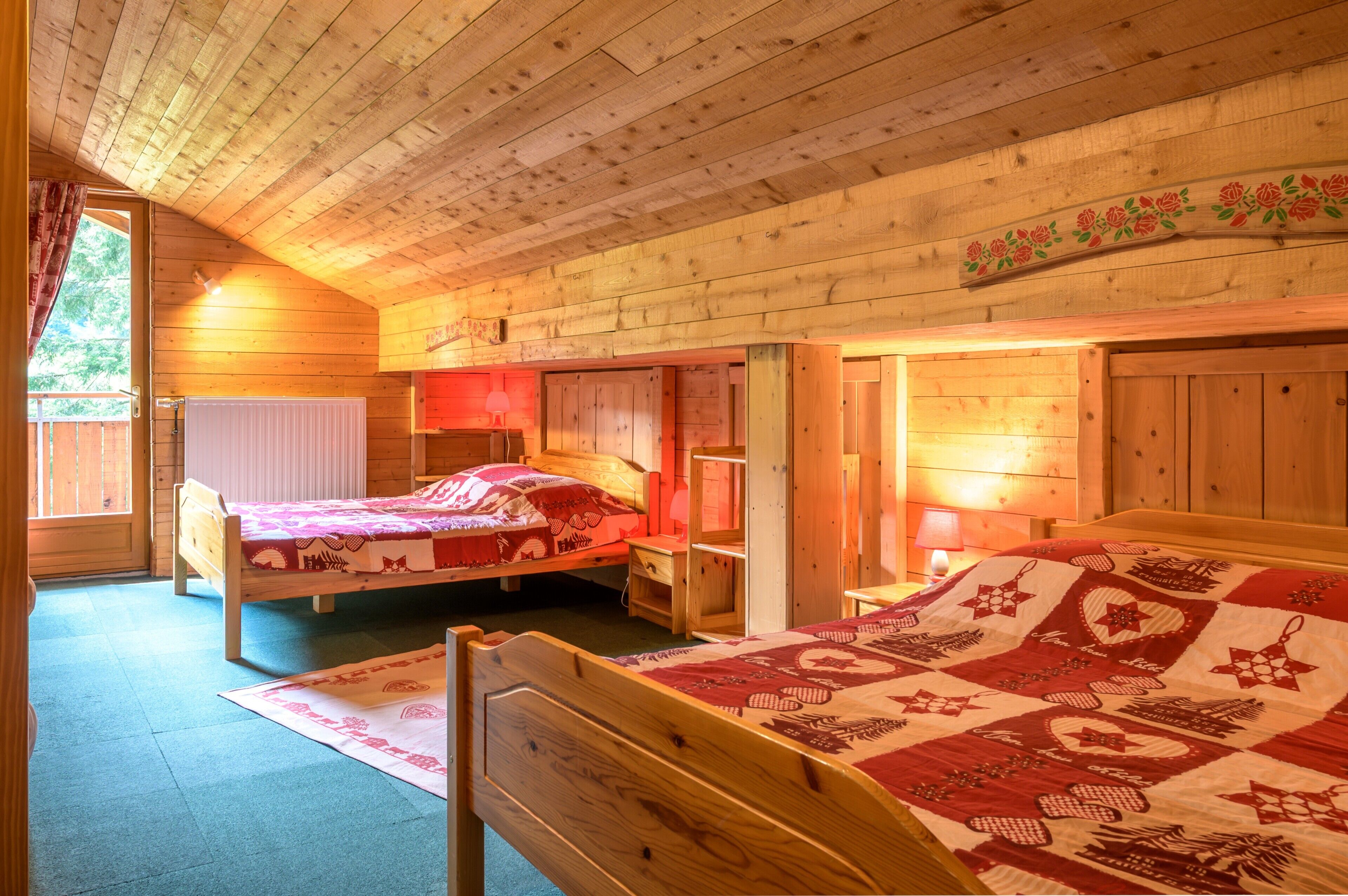 7 chambres, fer et planche à repasser, Wi-Fi gratuit