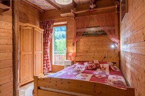 7 chambres, fer et planche à repasser, Wi-Fi gratuit