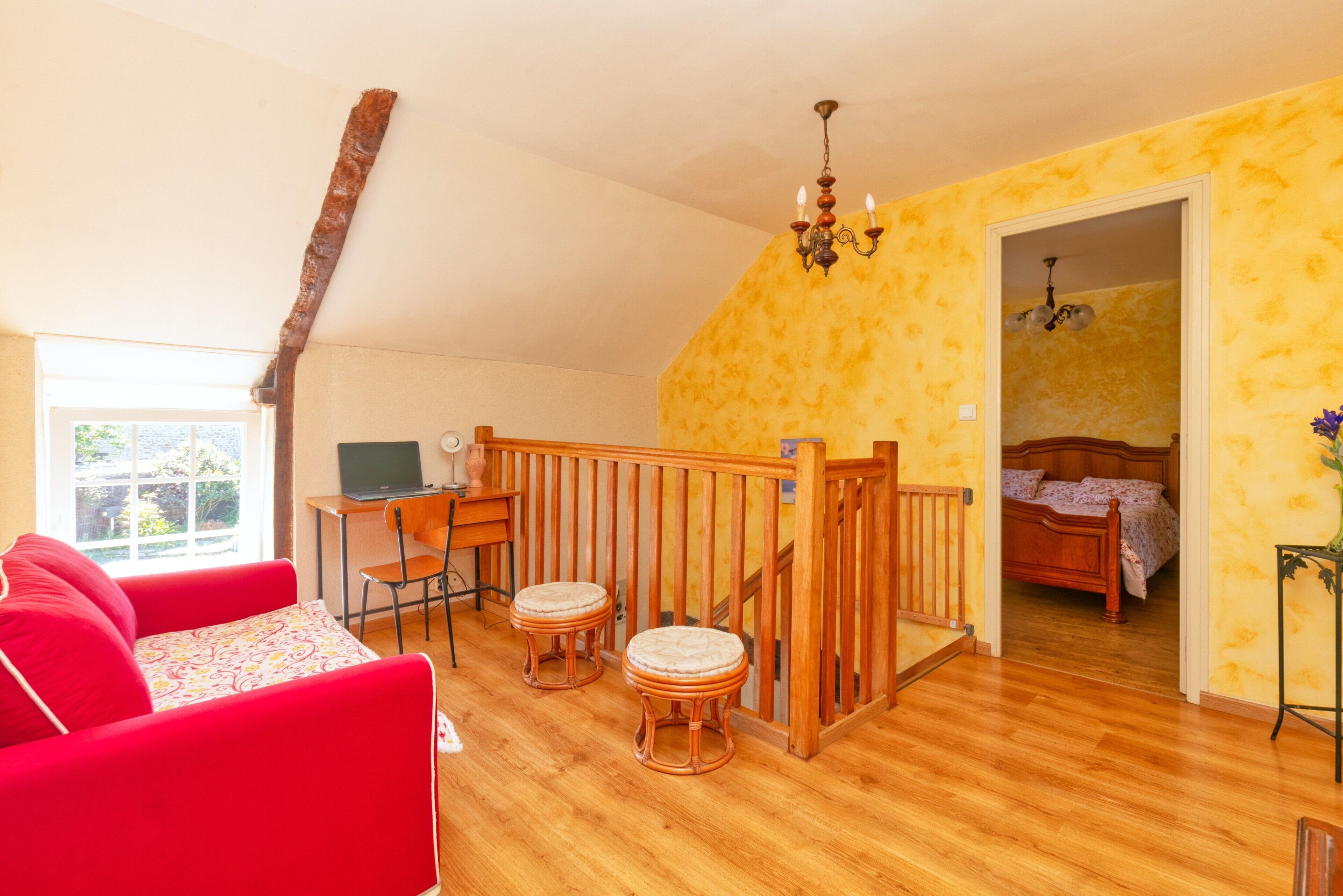 3 chambres, fer et planche à repasser, Wi-Fi gratuit, draps fournis