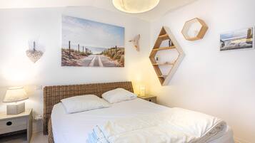 2 chambres, fer et planche Ă repasser, Wi-Fi gratuit, draps fournis