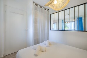 1 bedroom, free WiFi, bed sheets - Apartment 'Cros De Cagnes - Det001' with Balcony, Wi-Fi and Air Conditioning (cagnes sur mer)