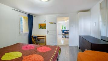 2 bedrooms, free WiFi, bed sheets