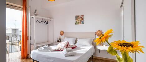 1 bedroom, free WiFi, bed sheets